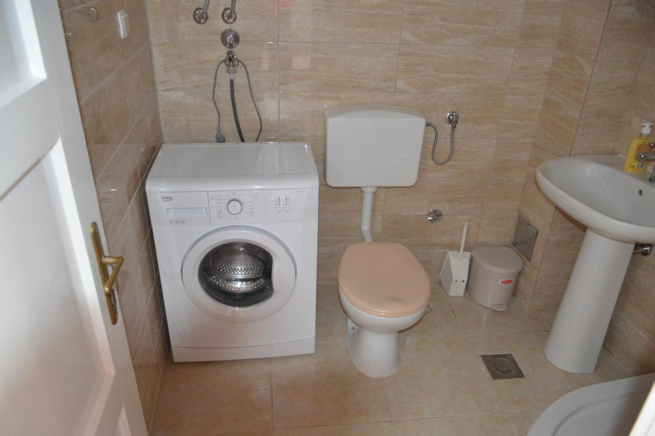 Studio Apartman Kata Prvic Sepurine Zewnętrze zdjęcie